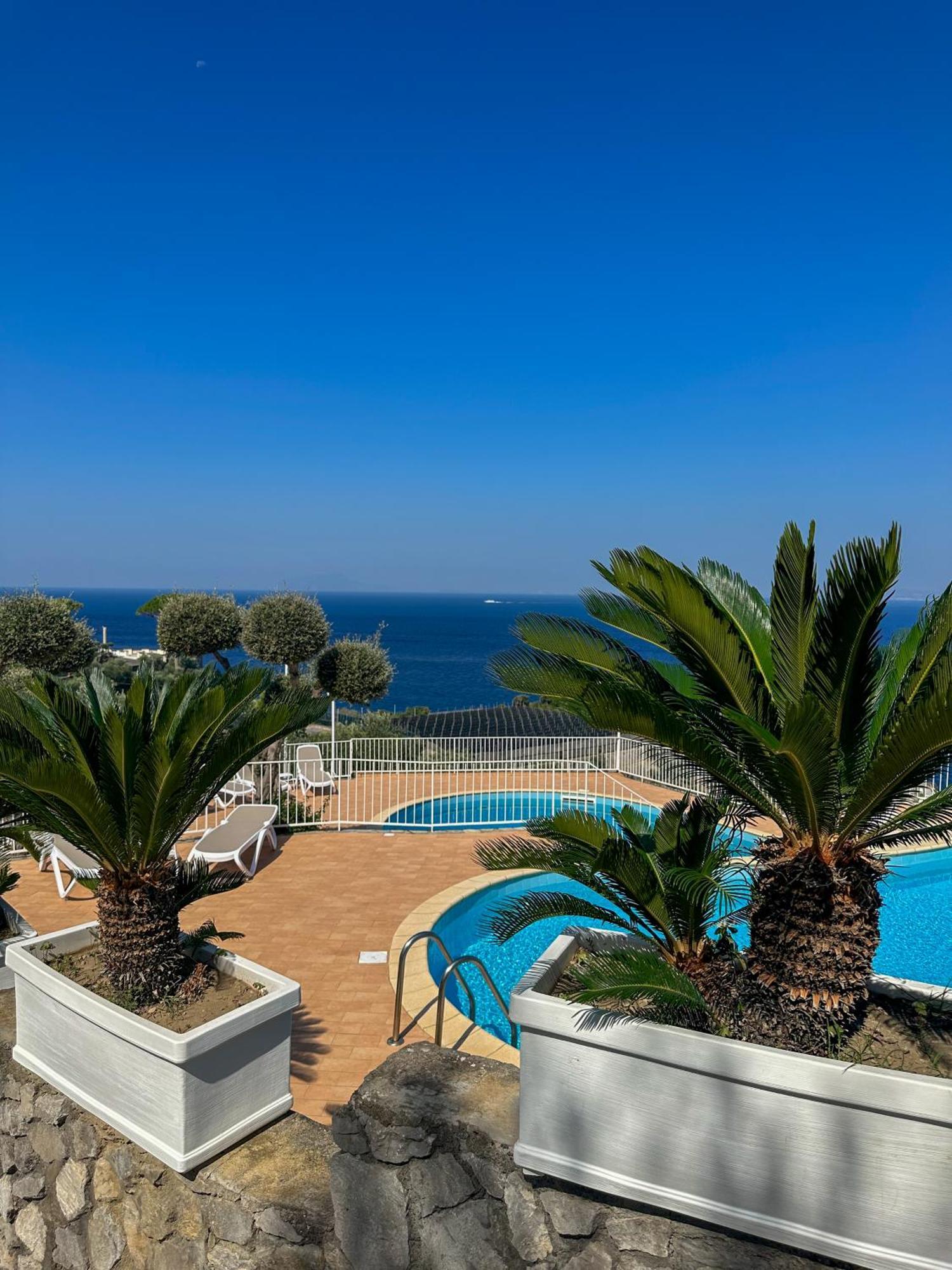 Villaggio Villa Lubrense Massa Lubrense Exterior foto