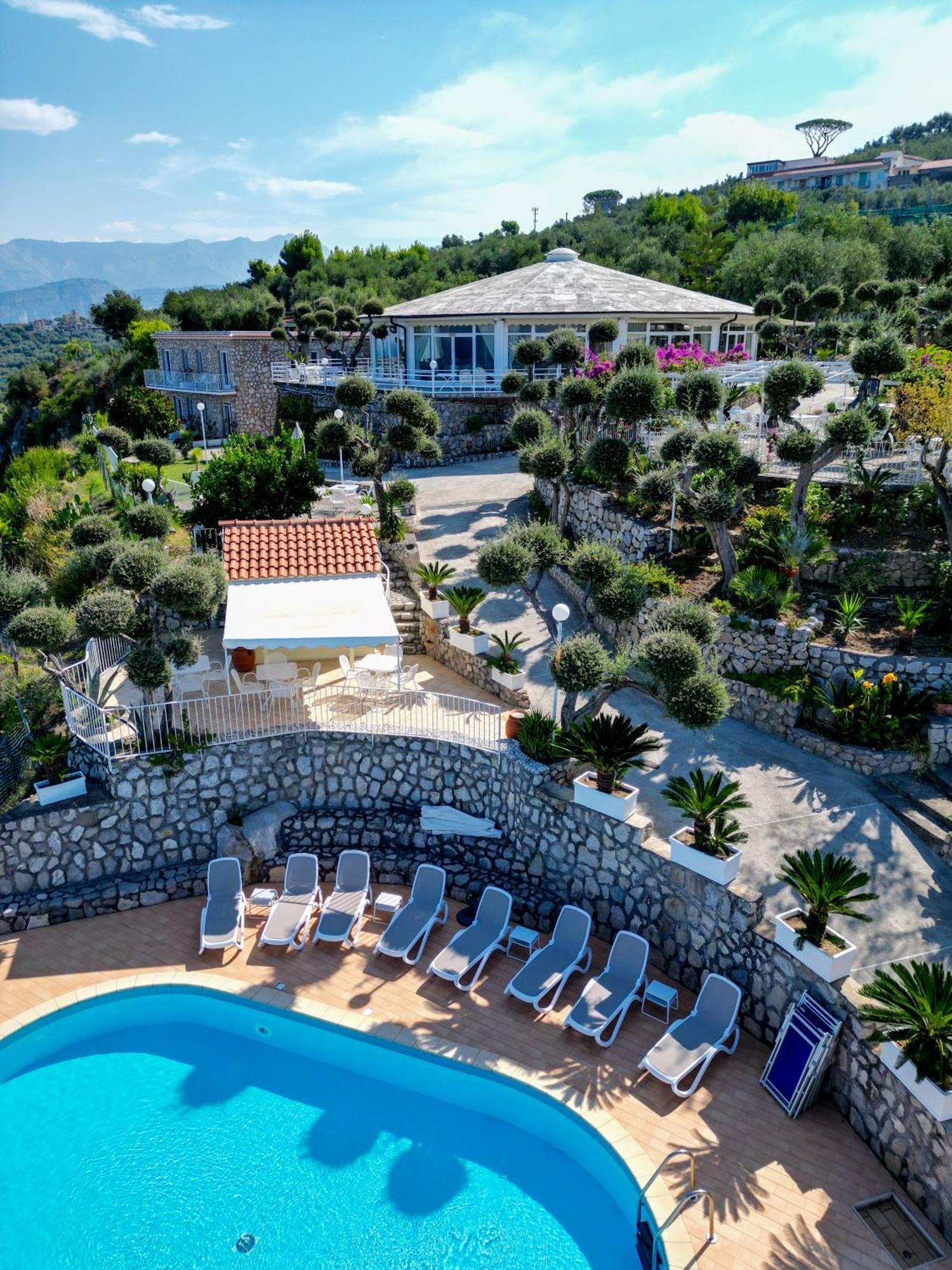 Villaggio Villa Lubrense Massa Lubrense Exterior foto