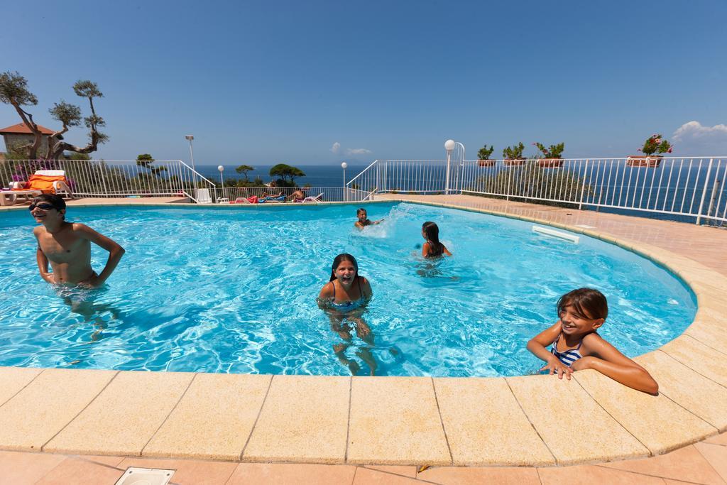Villaggio Villa Lubrense Massa Lubrense Exterior foto