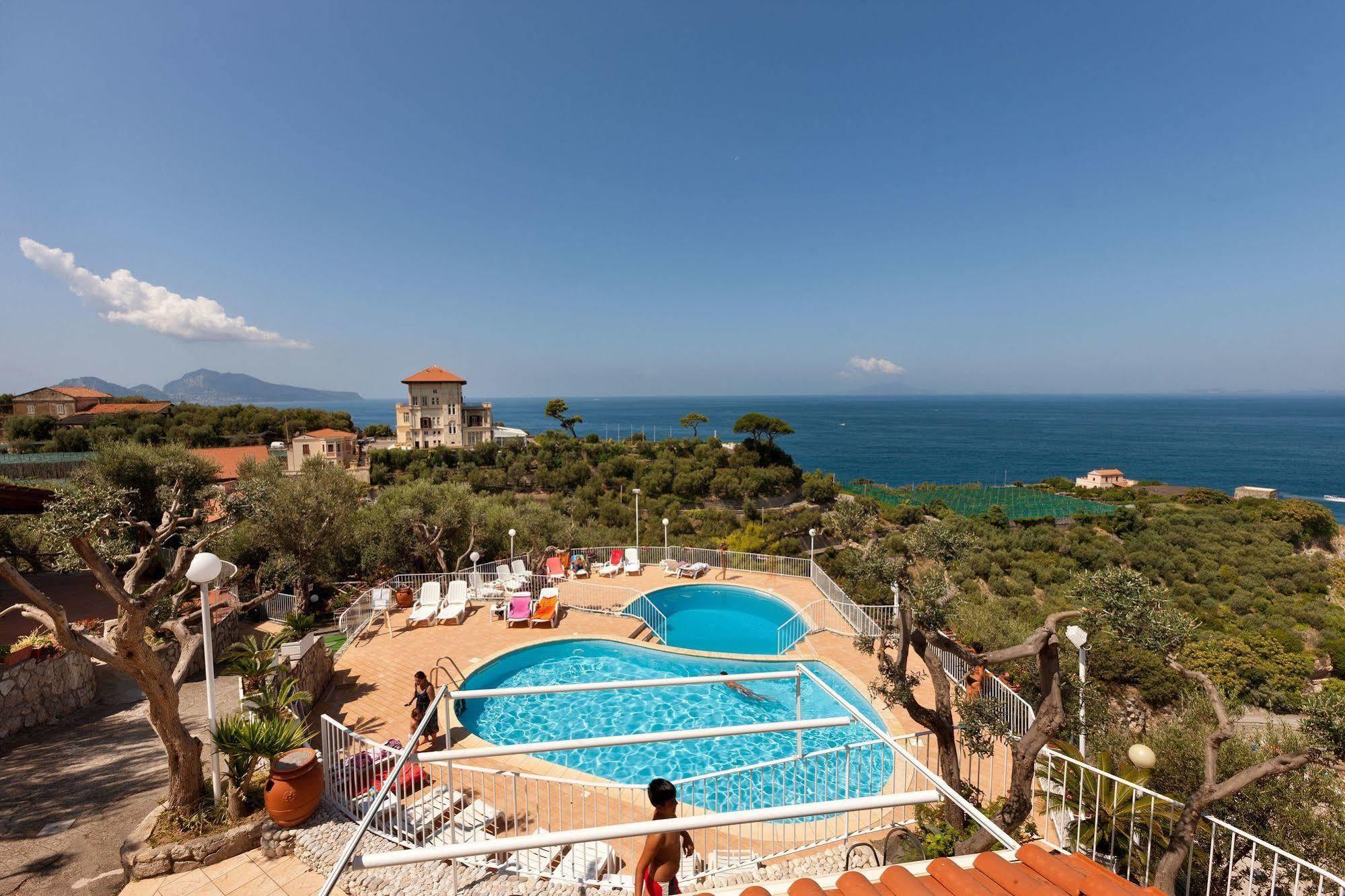 Villaggio Villa Lubrense Massa Lubrense Exterior foto